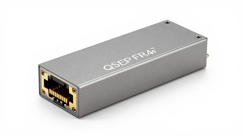 Anatomy of Excellence: The Technical Specs of Ubytelink 200G FR4 A professional product shot of a QSFP56 optical transceiver module on a white background.